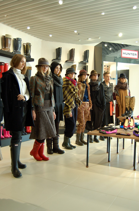 HUNTER Pop up shop fashion show