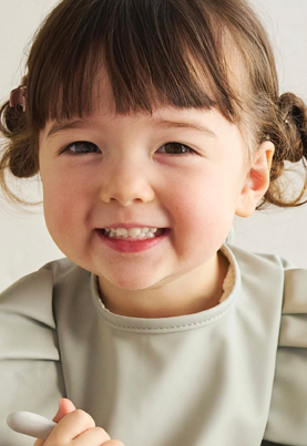 Ella B.